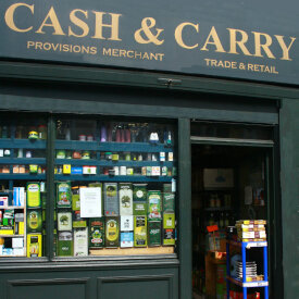 Cash & Carry'