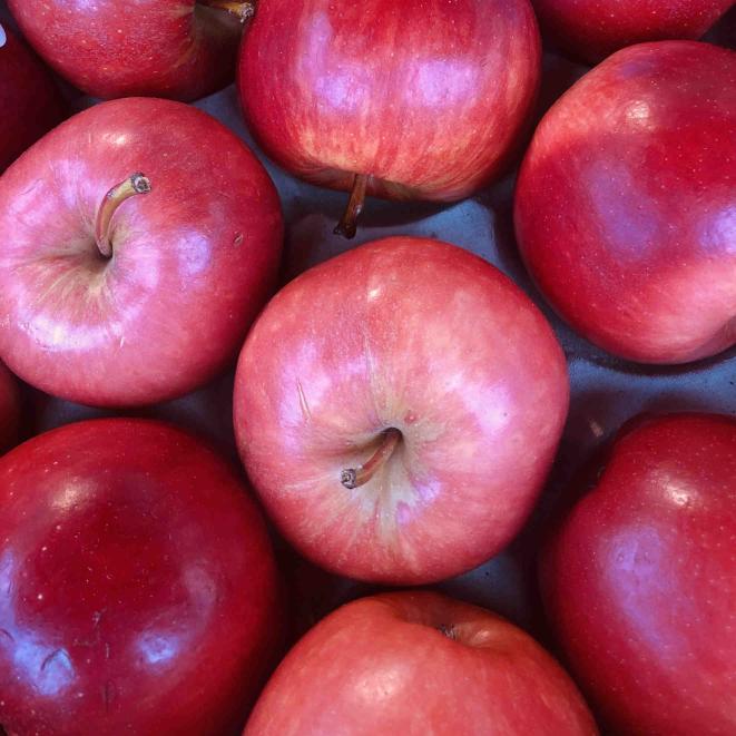 Gala Apples x 3 Gala Apples x 3